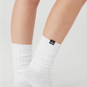 ALO Yoga Classic White Crew Socks